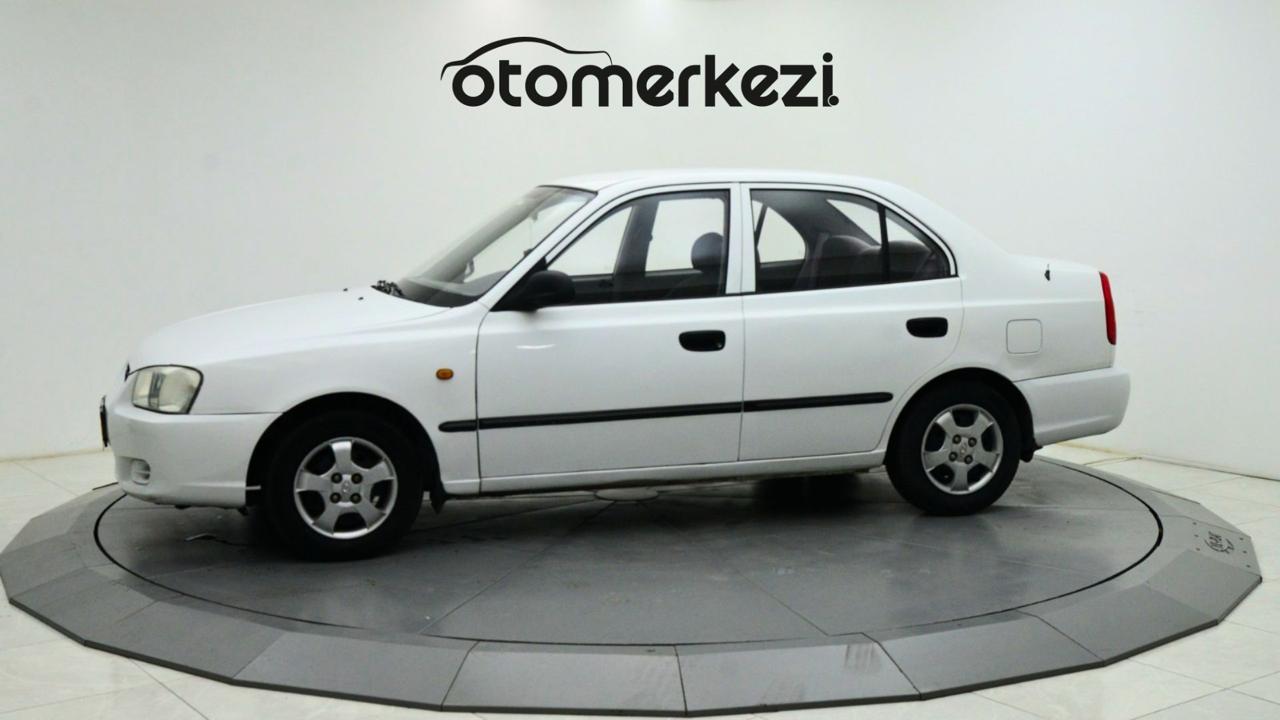 HYUNDAI ACCENT 9